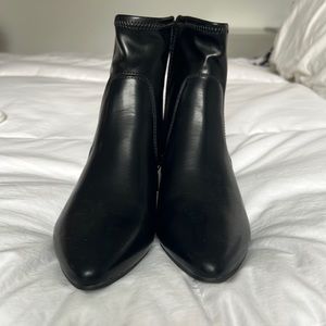 New Black short boots with small heel